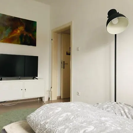 City Apartment *